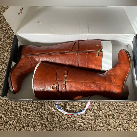 Tommy Hilfiger Delphy Boots - Picture 2 of 8